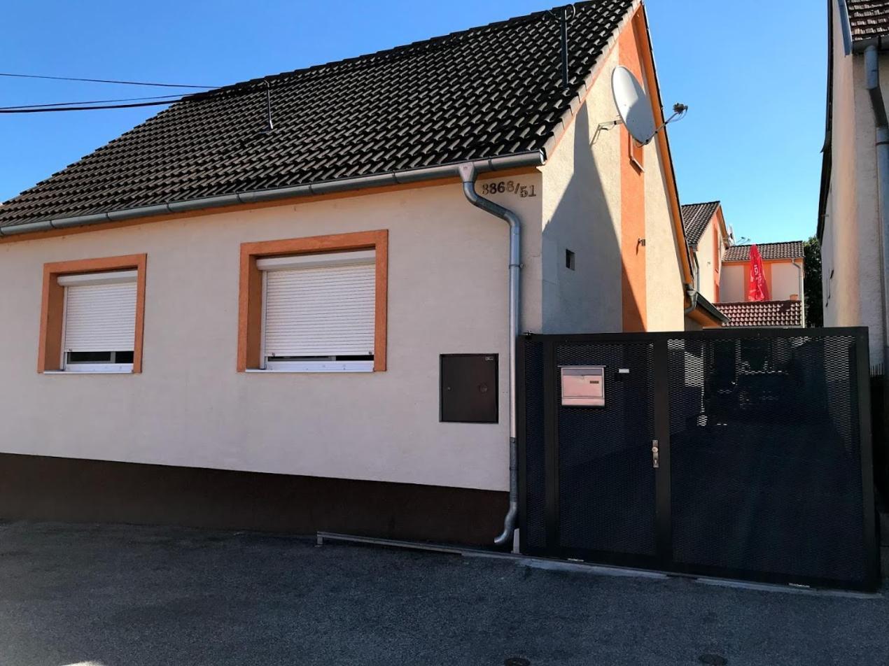 Apartman Marta Banka Zewnętrze zdjęcie