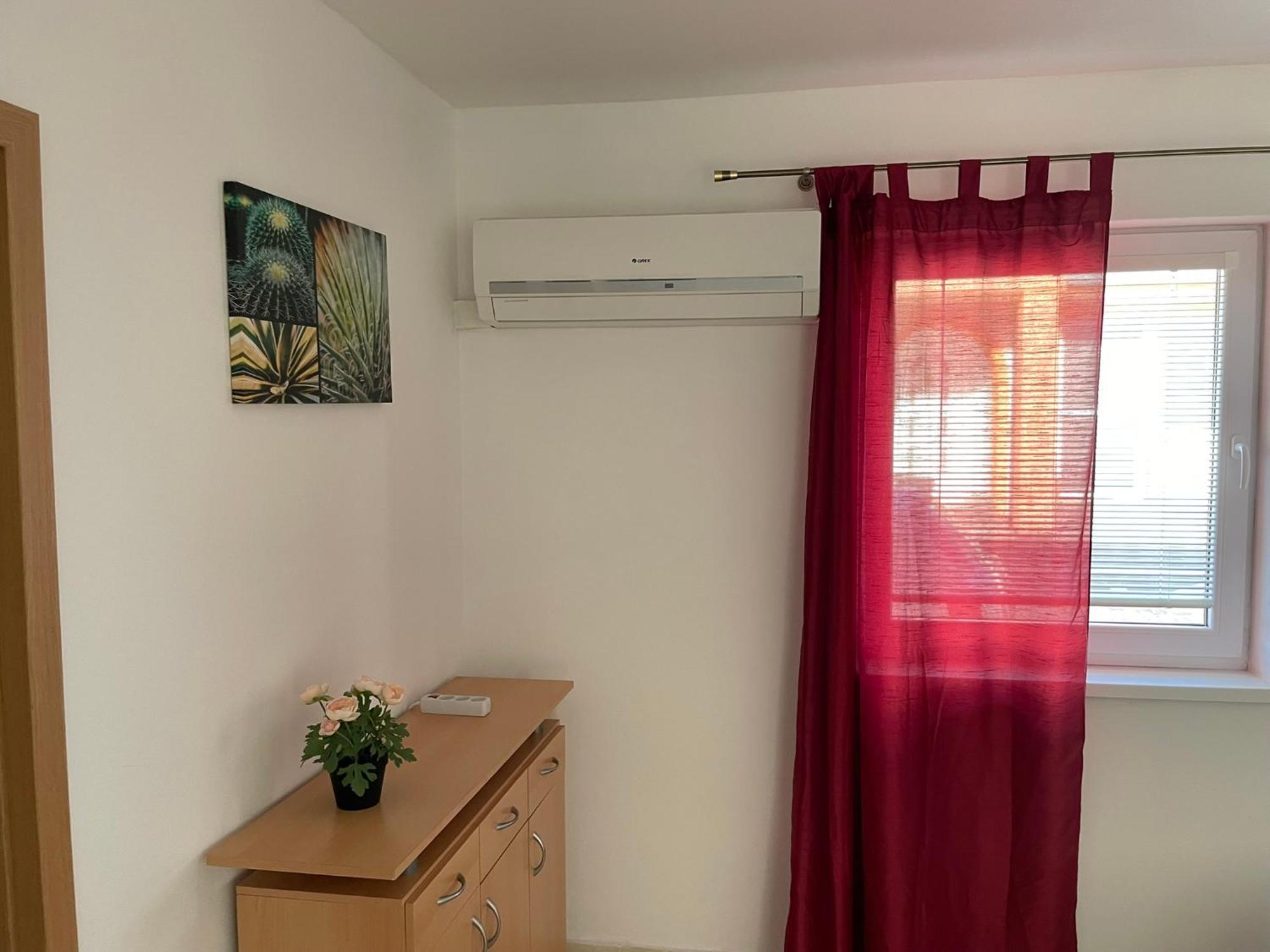 Apartman Marta Banka Zewnętrze zdjęcie