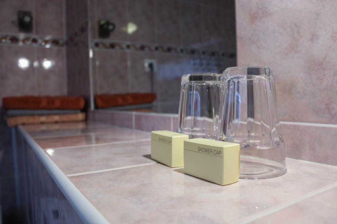 Apartman Marta Banka Zewnętrze zdjęcie