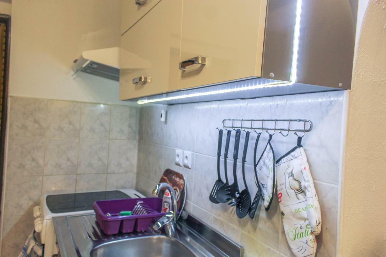 Apartman Marta Banka Zewnętrze zdjęcie